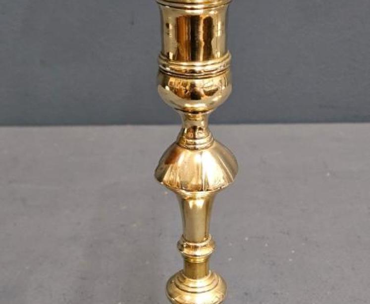 Pair of Late Georgian Brass Candlesticks - Image 5