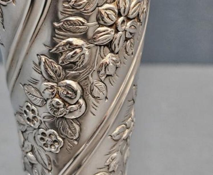 Victorian Silver Trumpet Vase by William Comyns - Image 3