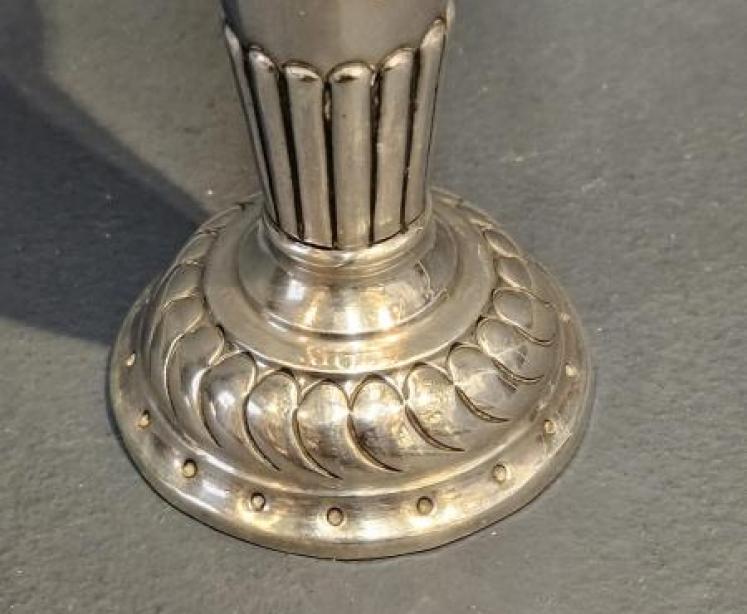 Victorian Silver Trumpet Vase by William Comyns - Image 4