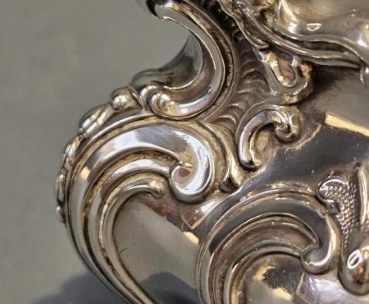 Large Early Victorian Silver Tea Caddy - Image 4