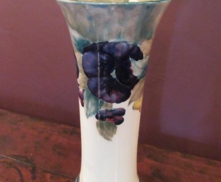 Early Moorcroft Pansy on Cream Flared Top Vase - Image 5