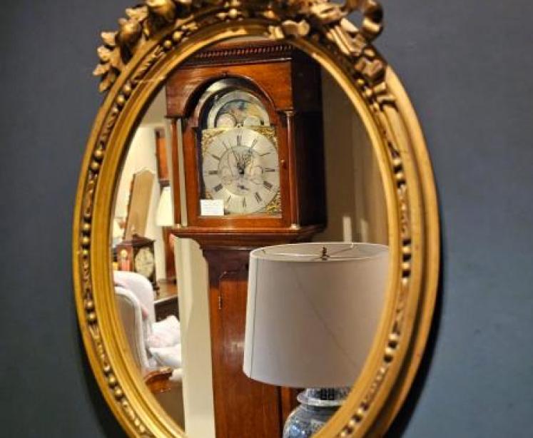 Victorian Rose Crest Gilt Mirror - Image 5