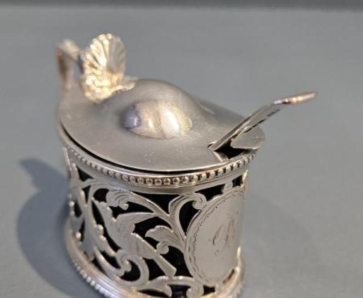 Superb Victorian Three Piece Silver Cruet - Image 2