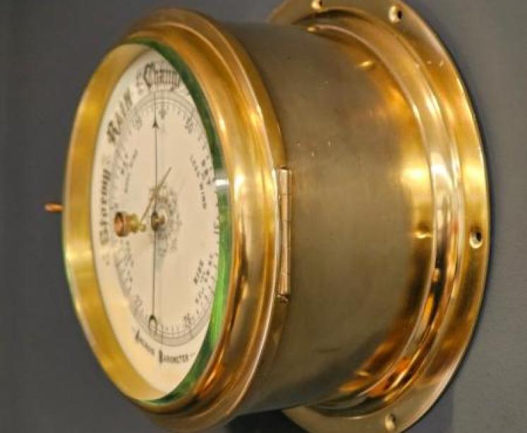 Superb Victorian Cast Brass Cased Ships Barometer  - Image 3