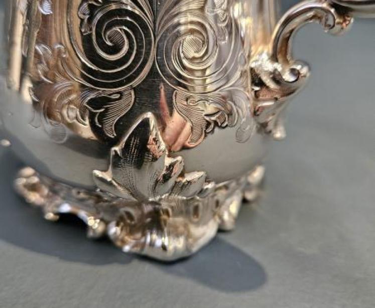 Fine Quality Early Victorian Silver Jug by Bernard - Image 4