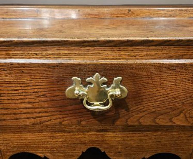 George III Oak Open Pot Board Dresser and Rack - Image 5