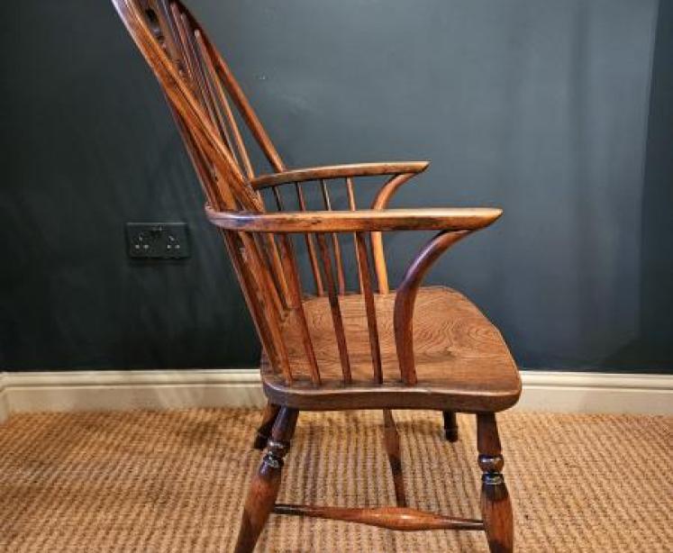 Georgian Yew Wood Windsor Chair - Image 2