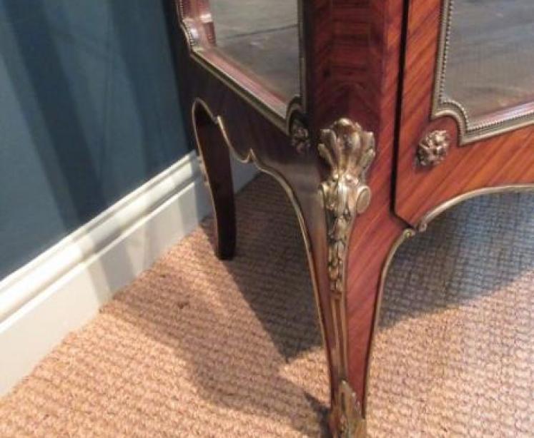 Outstanding 19th Century Kingwood Vitrine Cabinet - Image 4