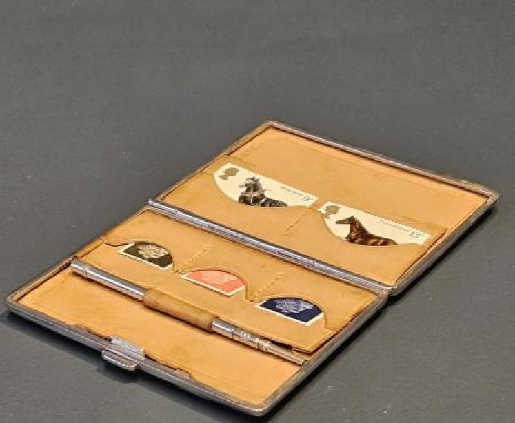 Edwardian Silver Note and Stamp Case with Pencil by William Comyns - Image 2