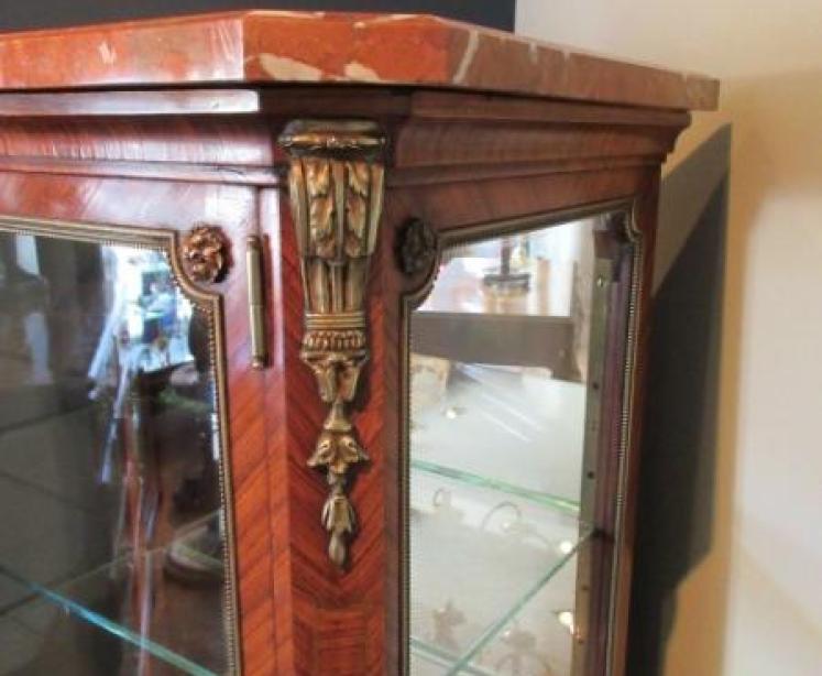 Outstanding 19th Century Kingwood Vitrine Cabinet - Image 5