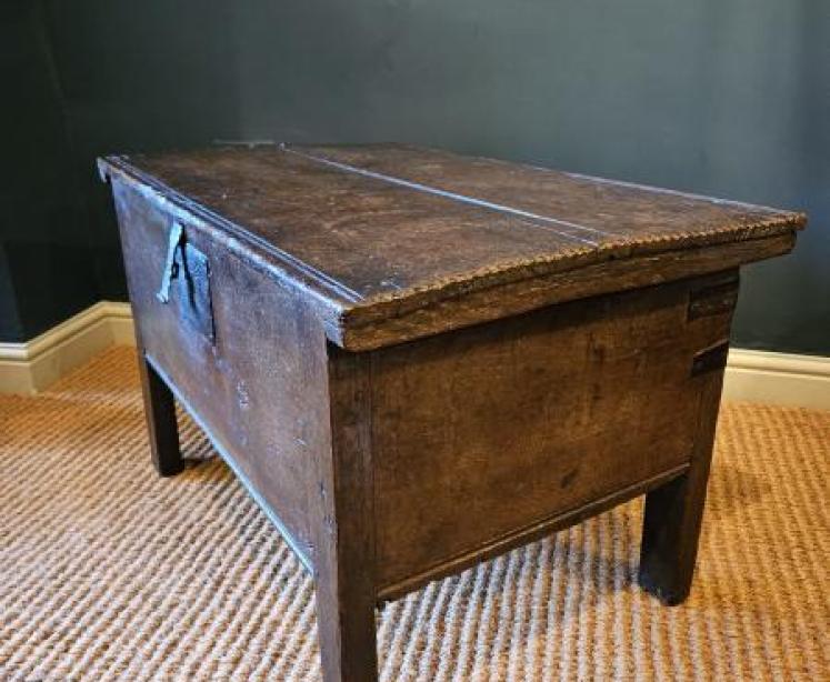 Unusual Proportioned James II Oak Coffer - Image 7