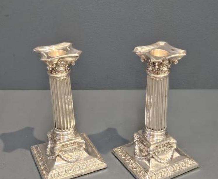 Pair of Edwardian Silver Reeded Column Candlesticks - Image 1