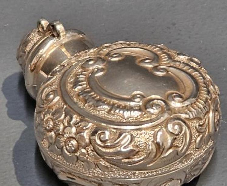 Victorian Chester Scent Bottle Case - Image 6