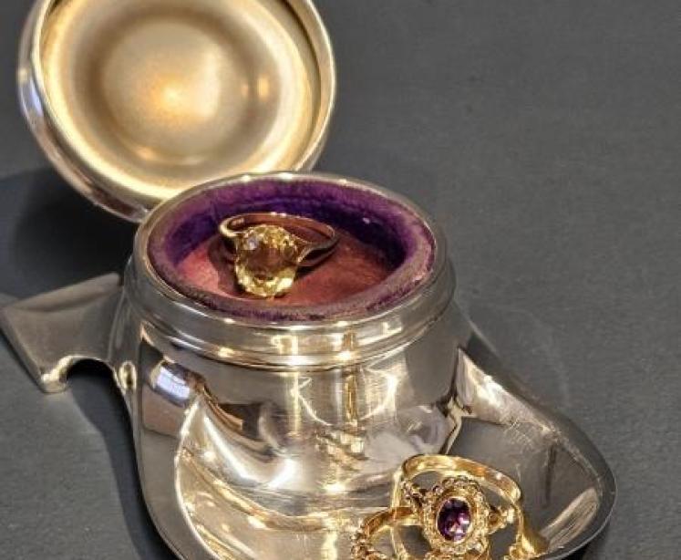 Sampson Mordan Silver Ring Box with Trinket Tray - Image 7