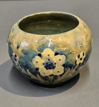 Superb Moorcroft Late Florian Vase