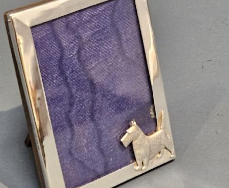 George V Silver Scottie Dog Motif Photo Frame - Image 5