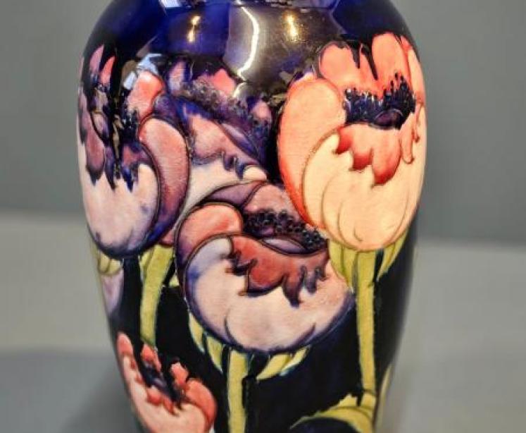 Large Moorcroft Big Poppy Vase  - Image 1