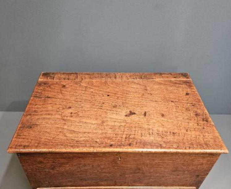 George II Single Drawer Coffer Bach - Image 3