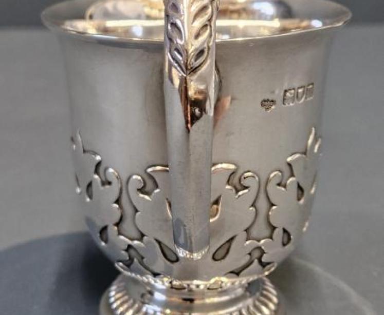 Edwardian Card Cut 6.5 Troy Oz Silver Mug - Image 2