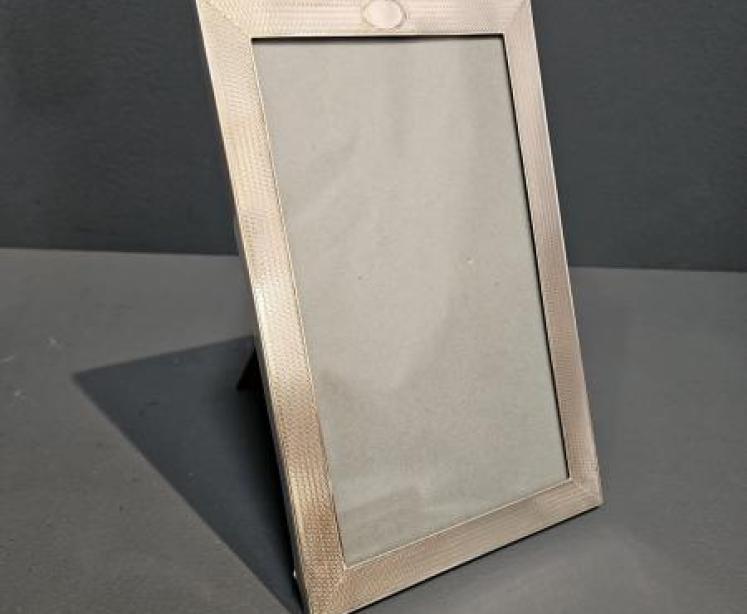 George V Engine Turned Silver Photo Frame - Image 1