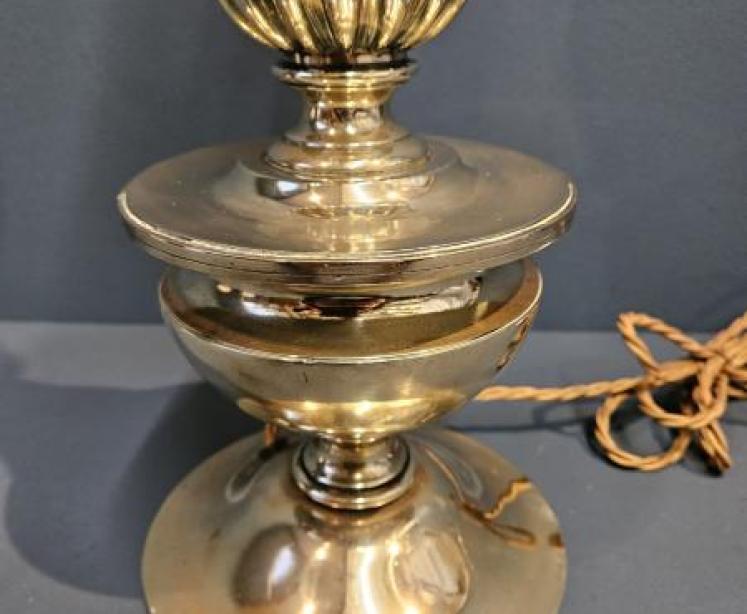 Large Edwardian Brass Table Lamp - Image 3