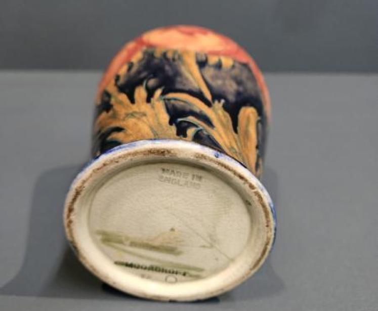 Early Moorcroft Big Poppy Vase - Image 3
