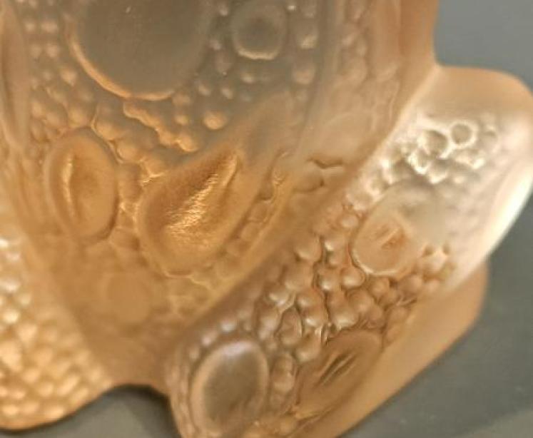 Lalique Gold Sitting Frog - Image 5