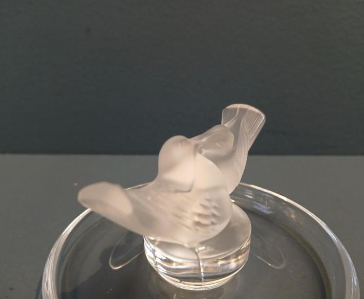 Lalique Kissing Doves Ring Tray - Image 3