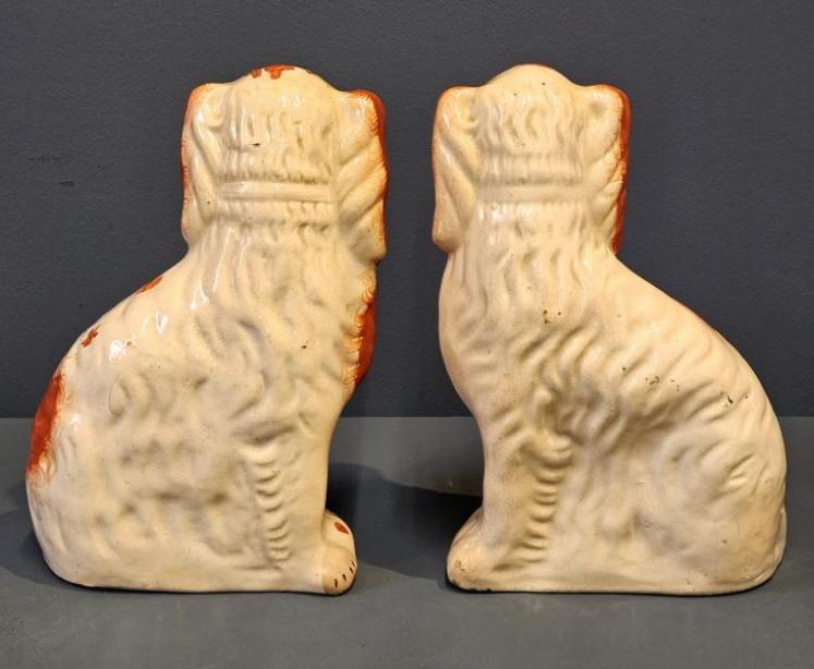 Pair of Mid Victorian Staffordshire Spaniels - Image 5