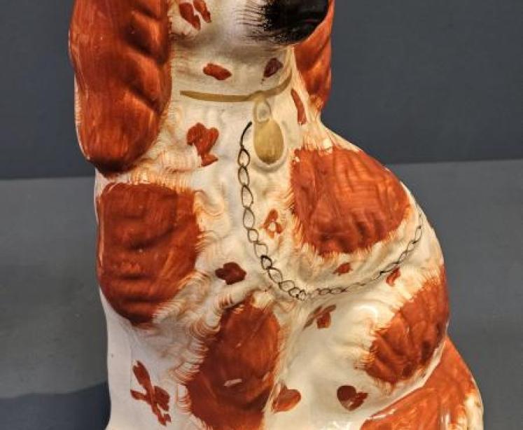 Pair of Mid Victorian Staffordshire Spaniels - Image 7