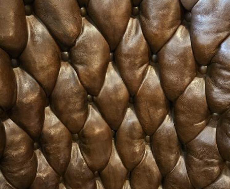 Superb Victorian Leather Button Back Arm Chair - Image 7