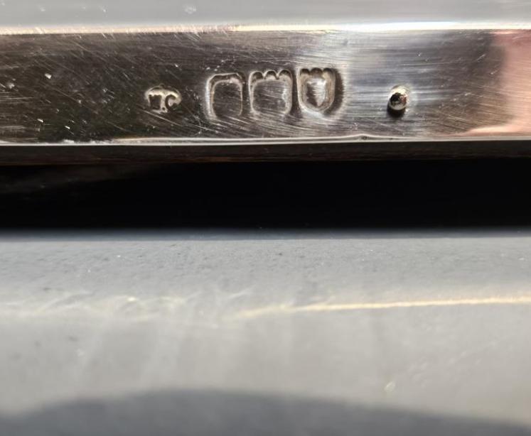 Edwardian Silver Photo Frame by William Comyns - Image 3