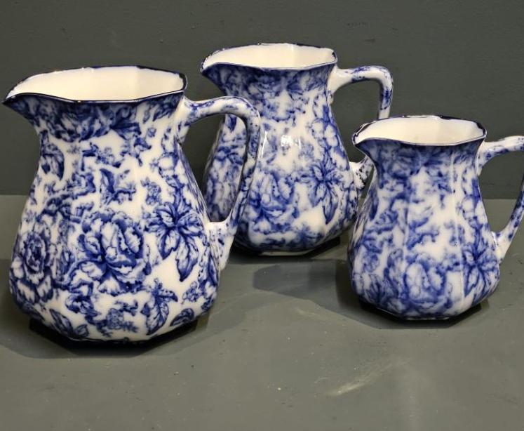 Set of 3 Victorian Losol Ware Jugs  - Image 1