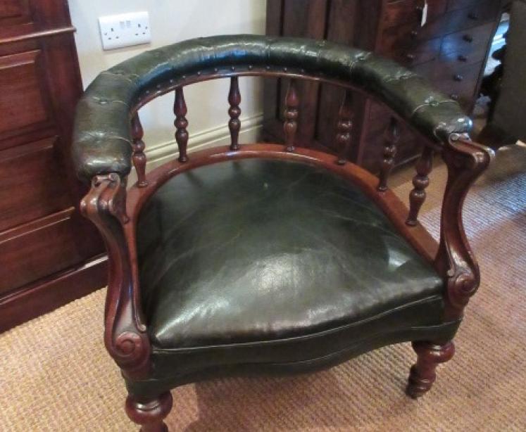 Early Victorian Leather Upholstered Tub Armchair - Image 1