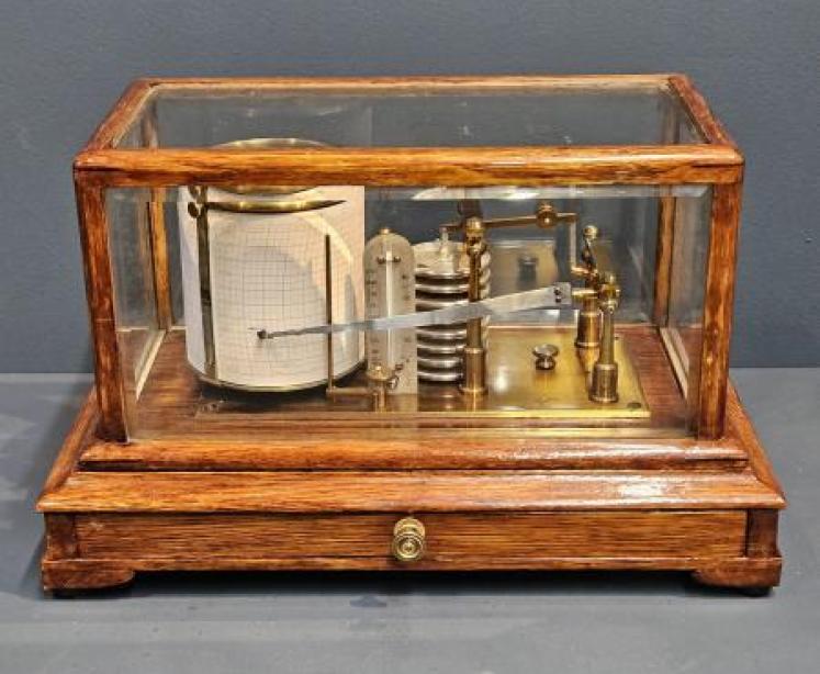 Negretti and Zambra Barograph - Image 1