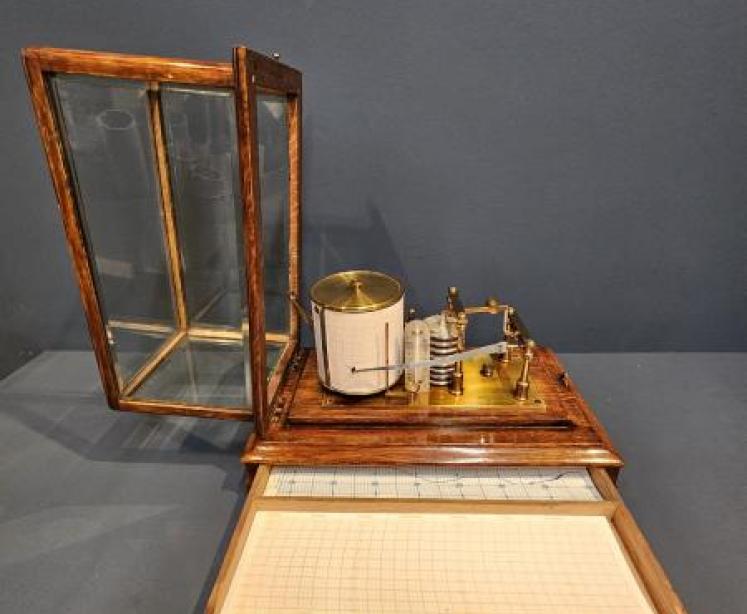 Negretti and Zambra Barograph - Image 5