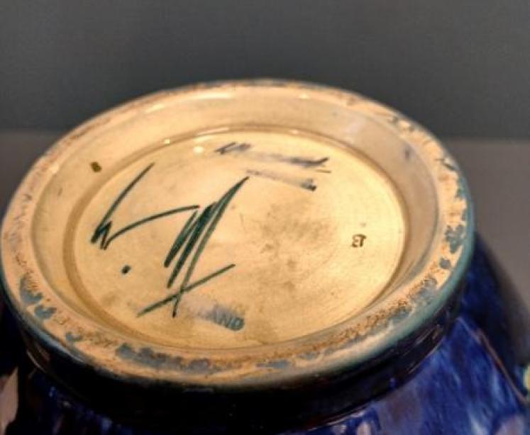 Moorcroft Slipper Orchid on Blue Ground Vase - Image 5