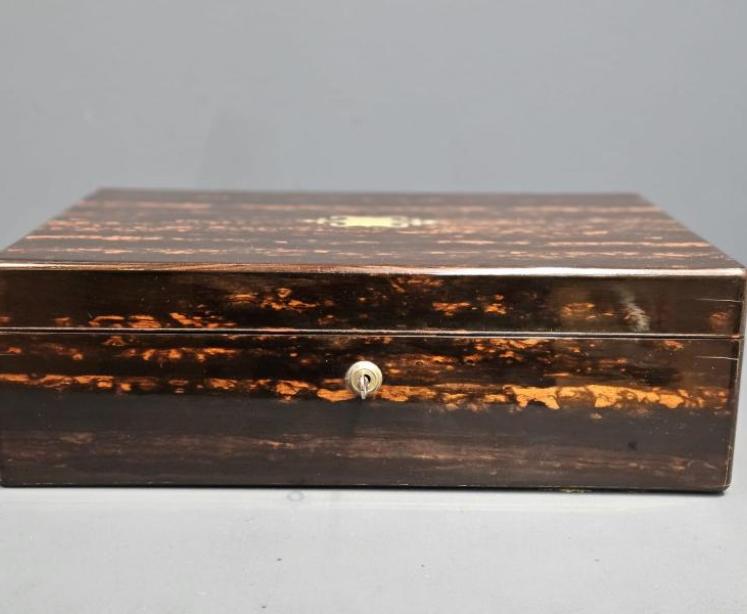 Victorian Coromandel Writing Slope  - Image 4