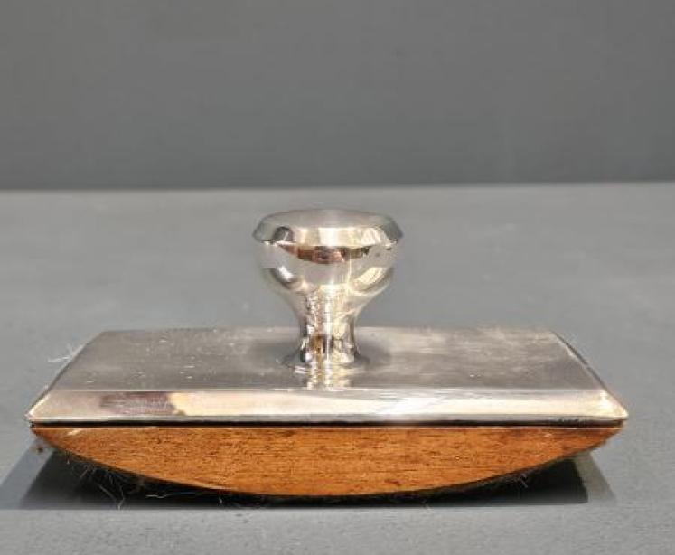 Brook and Son's Edinburgh Silver Blotter  - Image 2