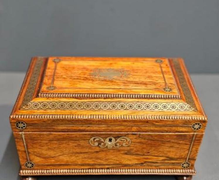Regency Rosewood Sewing Box - Image 2