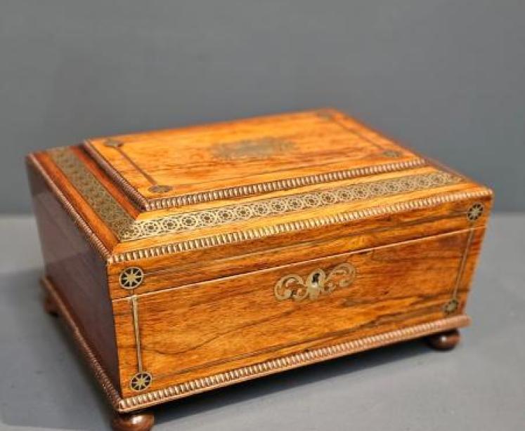 Regency Rosewood Sewing Box - Image 3