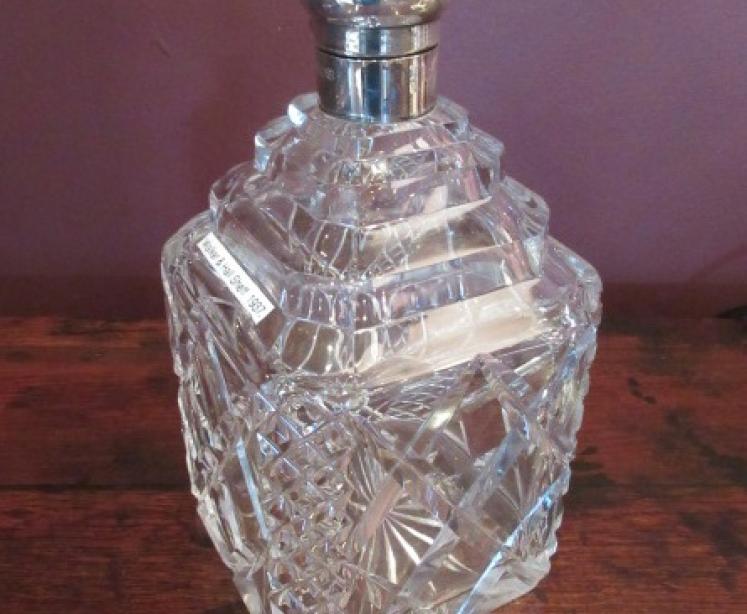 George V Period Silver Crystal Cut Glass Decanter - Image 1