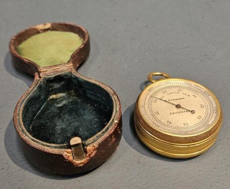 Victorian Pocket Barometer by Steward of Leicester - Image 1