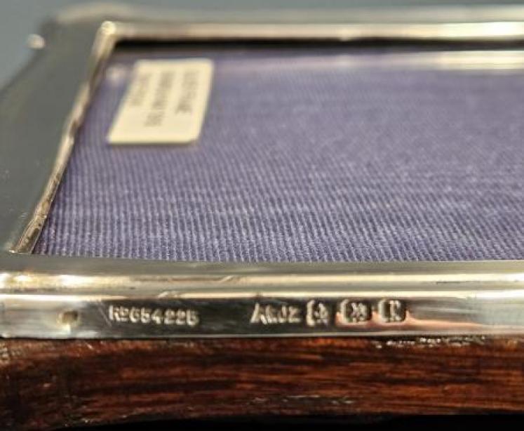 George V Silver Swept Edge Photo Frame - Image 6
