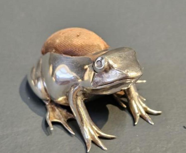 Edwardian Silver Frog Pin Cushion - Image 7