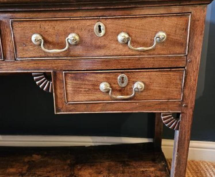 George III Oak Open Pot Board Dresser - Image 2