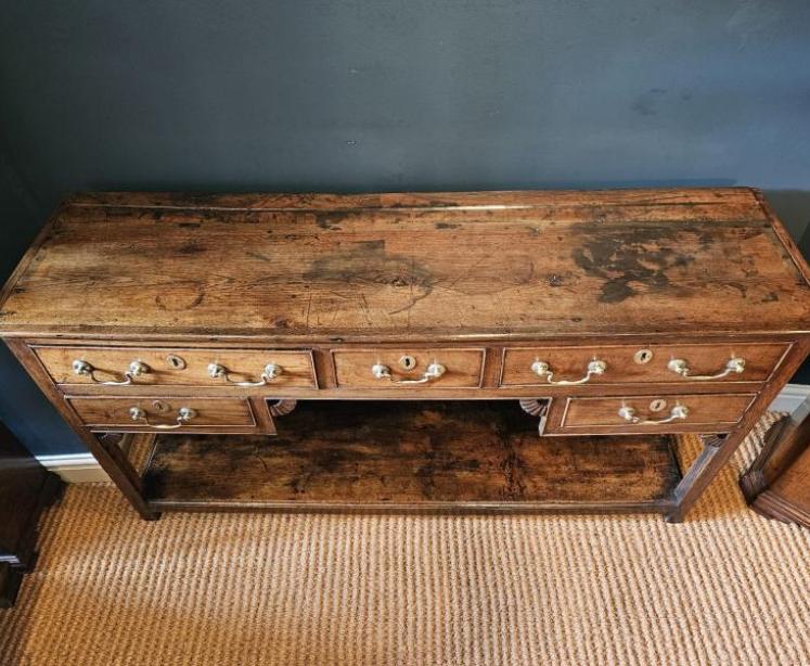 George III Oak Open Pot Board Dresser - Image 4