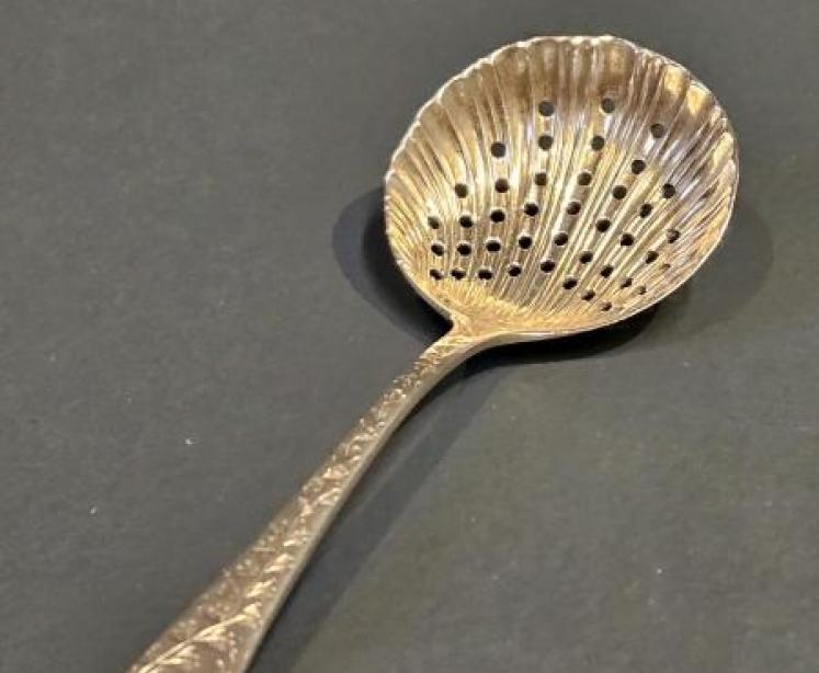 George V Silver Sugar Casting Spoon - Image 1