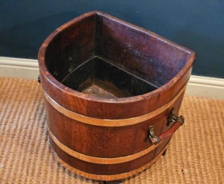 Large Victorian Country House Log Bin - Image 3