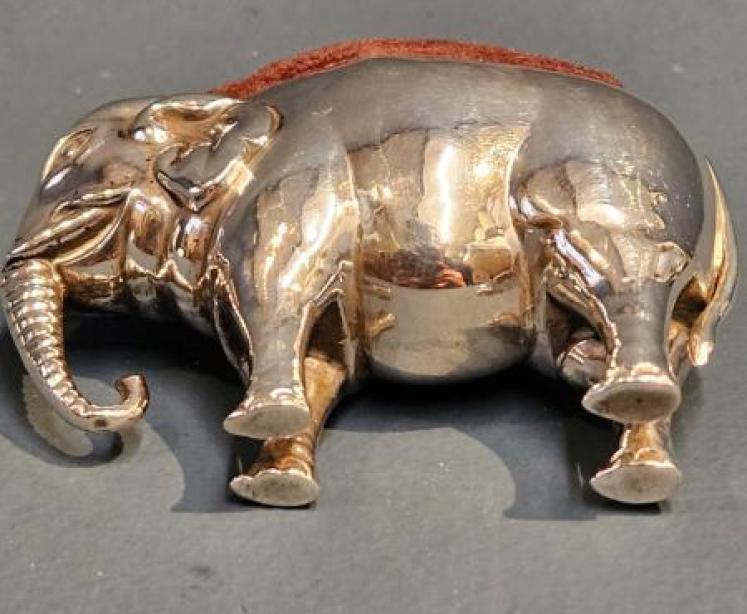 Large Edwardian Silver Elephant Pin Cushion - Image 7